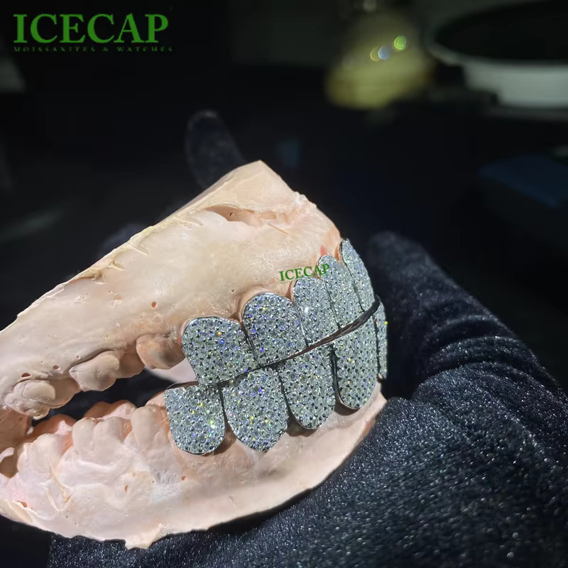 Custom HIphop Honeycomb Setting Grillz VVS Moissanite Perm Cut Diamond Grillz Iced Out Bling Sterling Silver Teeth Grillz
