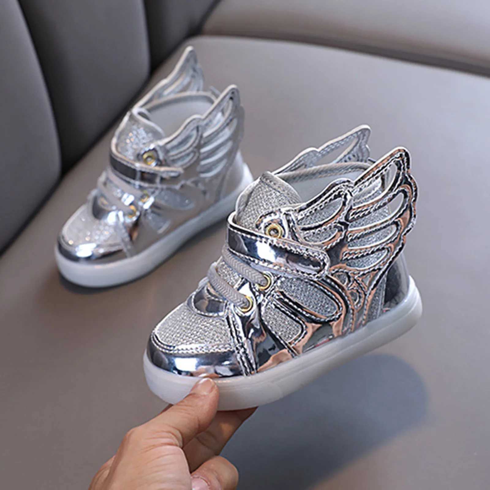 Toddler Girl Tennis Light Up Winged Sneakers Baby Toddler Shoes Korean Led Athletic colors Gold Led Shoes kids Glowing CasualXJ250311