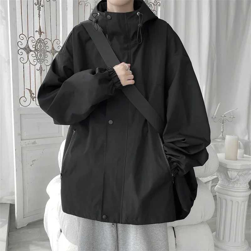 2024 Men Hooded Jacket Men Bomber Jacket Mens Windbreakers Zipper Coats Spring Autumn Loose Cargo Jacket Men Casual SportswearT250311