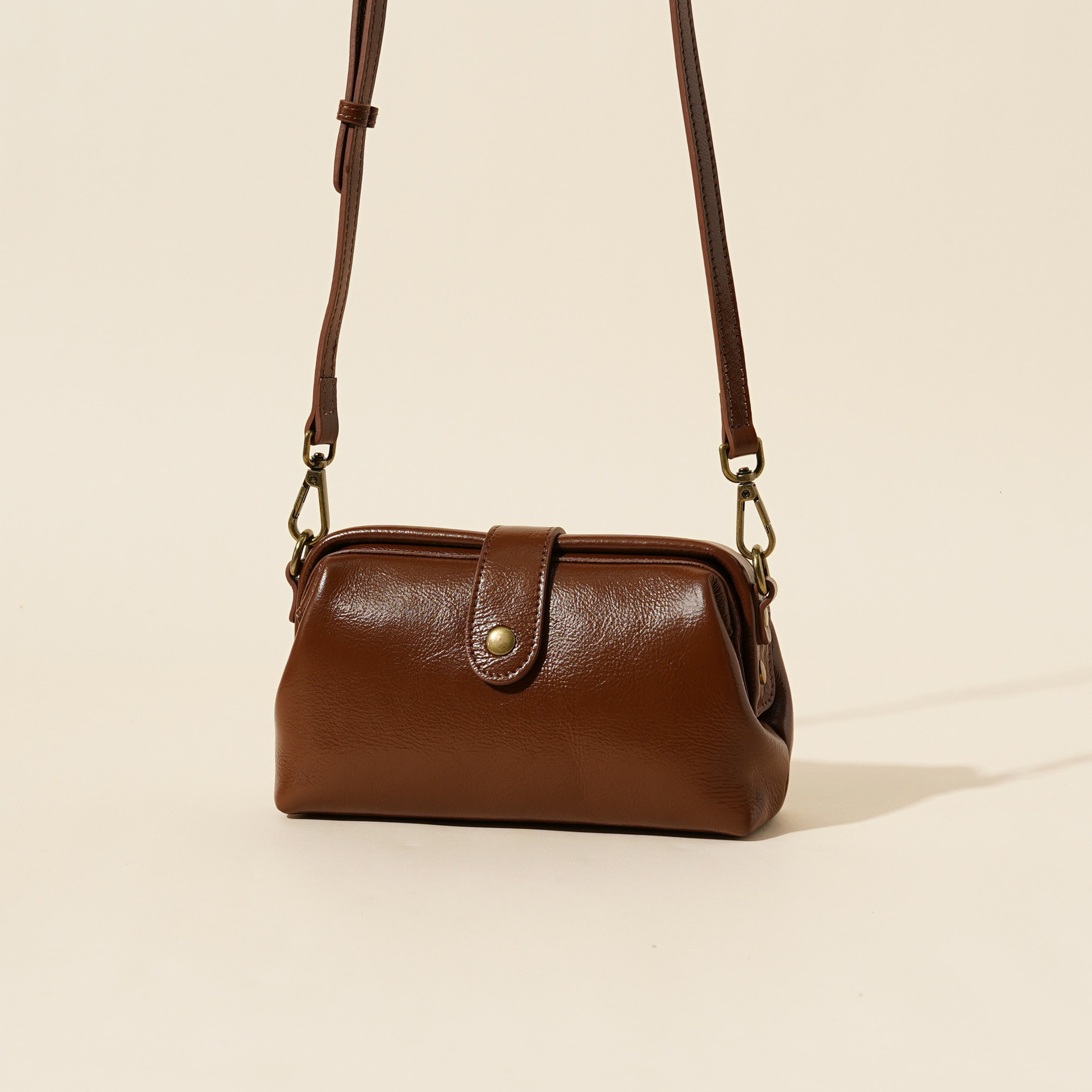 Top Layer Cowhide 2023 New Fashionable Versatile Casual Crossbody Trendy And High-End Genuine Leather Women's Bag, Shell Bag