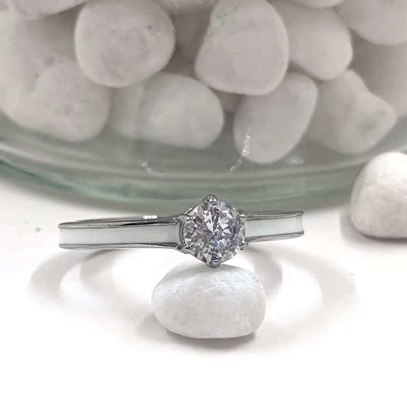 Wholesale Hypoallergenic Steel Sier Cubic Zirconium Radiant Engagement Moissanite Dia Solitaire Ring with 4 Grips