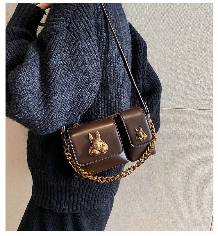 2025 New Outdoor Style Luxury Free Delivery Designer Bag Brand Designer Trendy Fashion Leather Women's Shoulder Retro Chain Metal Rabbit Crossbod