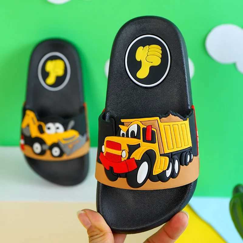 New2024 summer children slippers Kids shoes Cartoon slippers Soft soled anti-skid sandals kids shoes zapatos nia chaussonT250311