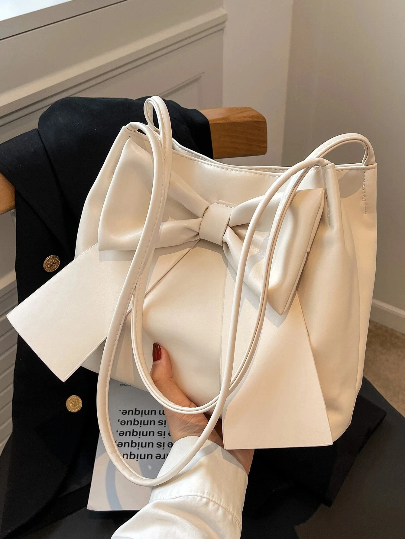 Fashionable Large Capacity Bow Knot Shoulder Bag Cute Kawaii Bow Decor Water Bucket Bag Lightweight Casual Handbag R250311