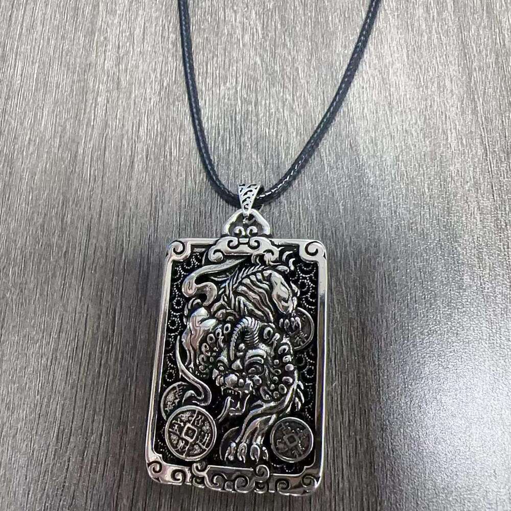 China-Chic copper coin u necklace male domineering personality national style fashion hollow niche design creative jewelry