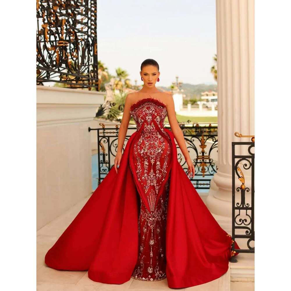 Red Strapless Evening Dresses Stylish Mermaid Feathers for Bride Custom Crystals Fringed Bridal Dress prom