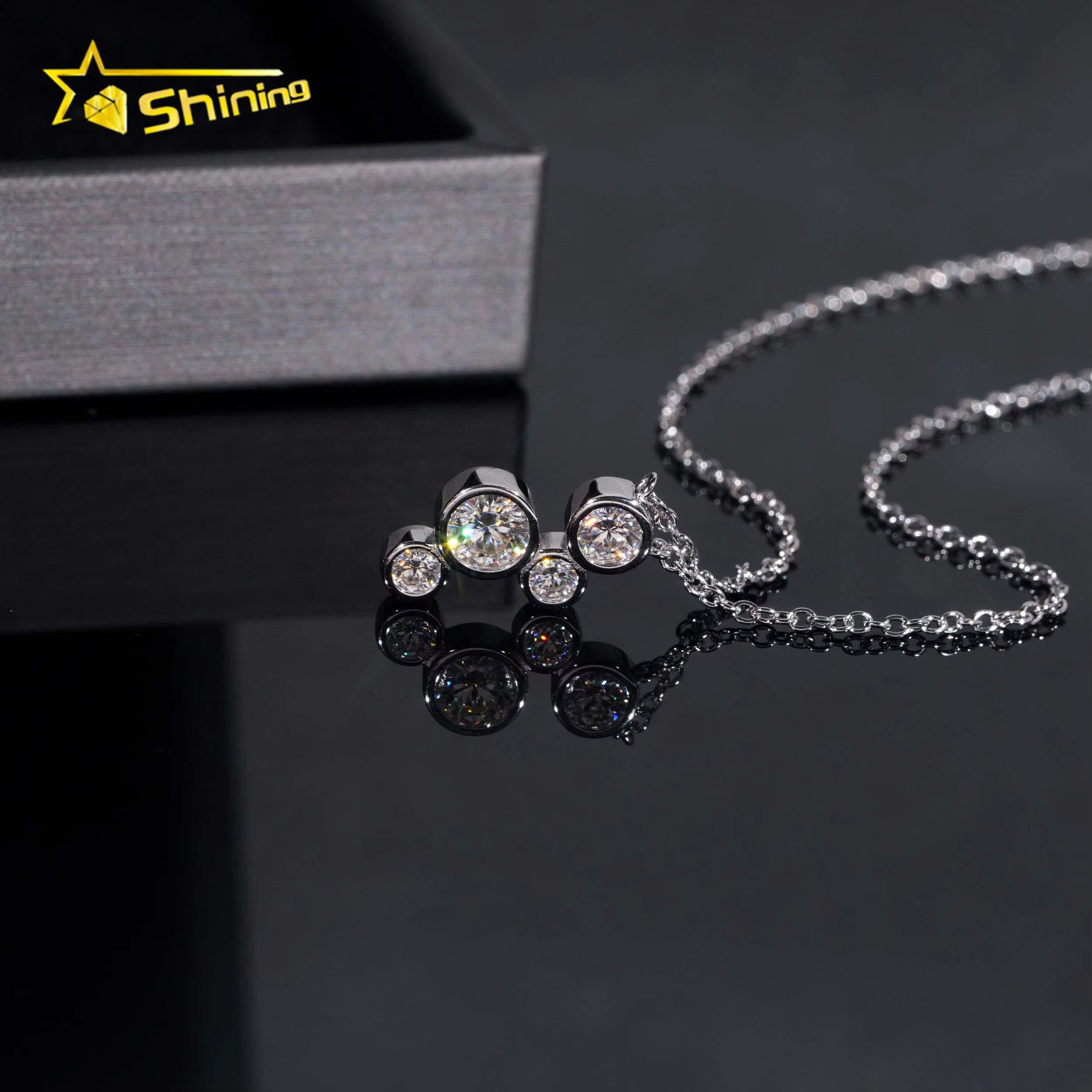 Fashion Jewelry 925 Silver Round Brilliant Cut Moissanite Diamond Pendant Custom Fancy Diamond Pendant Necklace for Women