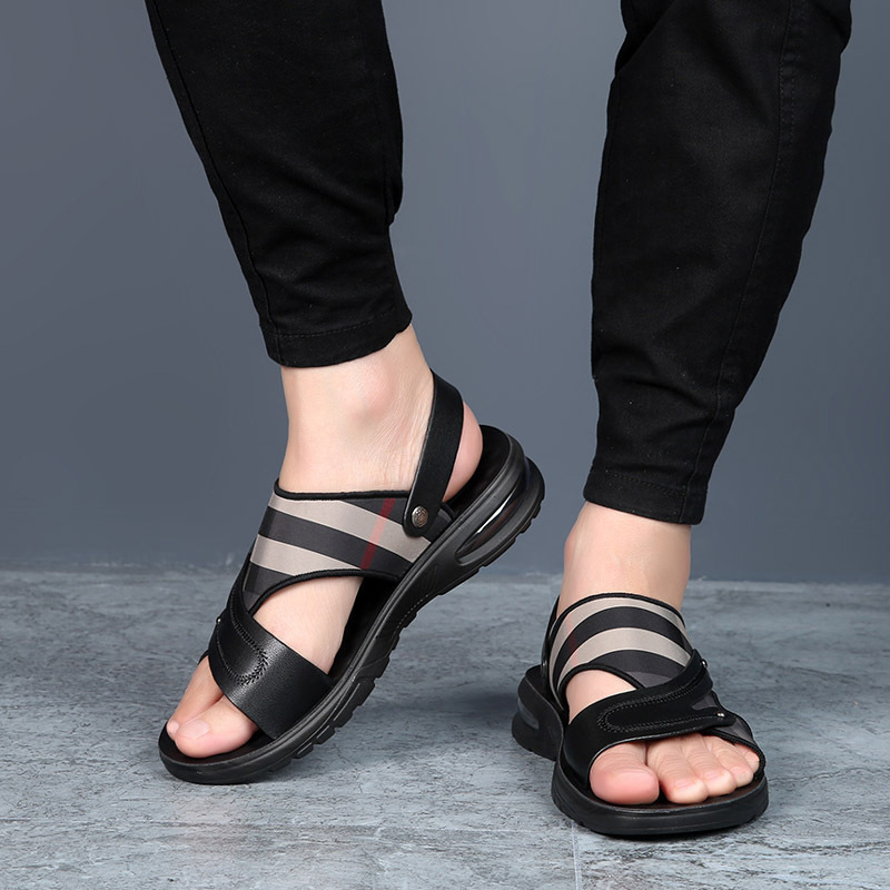 2023 Summer New Casual Beach Shoes Thick soled Korean Sandals Mens Sandals Dual purpose Cool Slippers