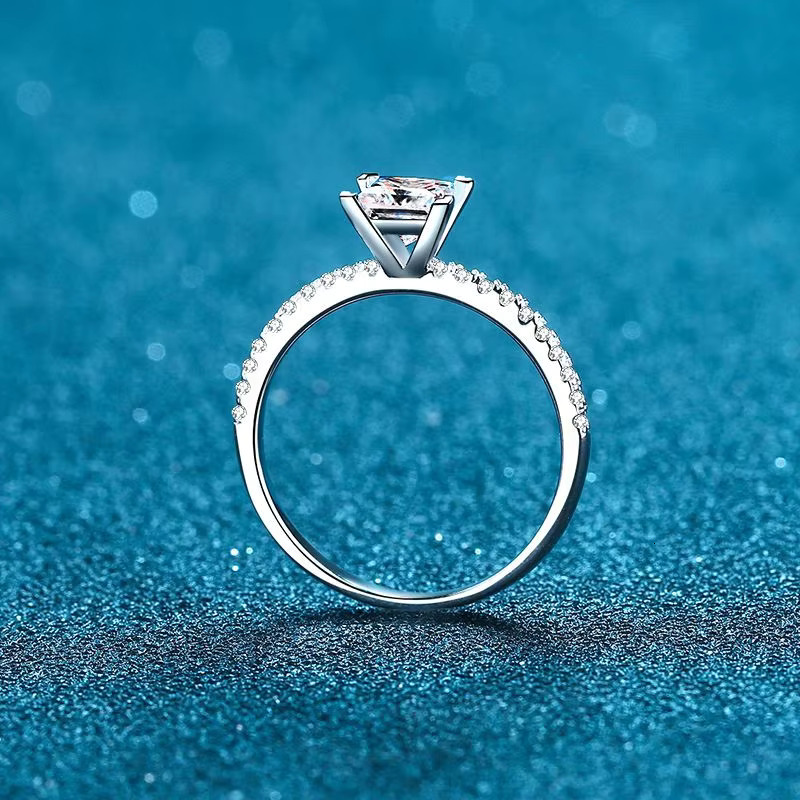 Fashion Luxury Classic 925 Silver Diamond Wrapped Edge square Moissanite Ring with Micro-inlaid Ring Engagement Wedding Jewelry