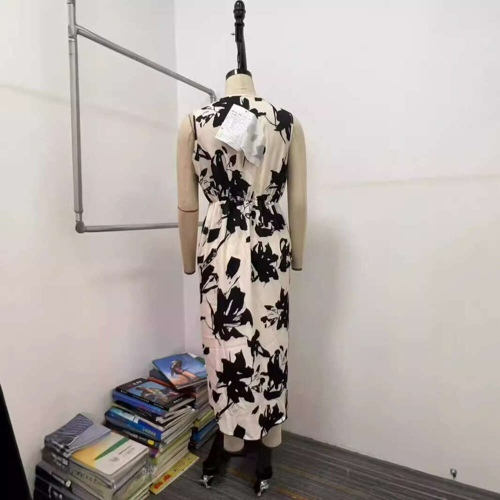 Printed Sleeveless Holiday Style Dress with Versatile Style, New Trendy Clothing in 2025