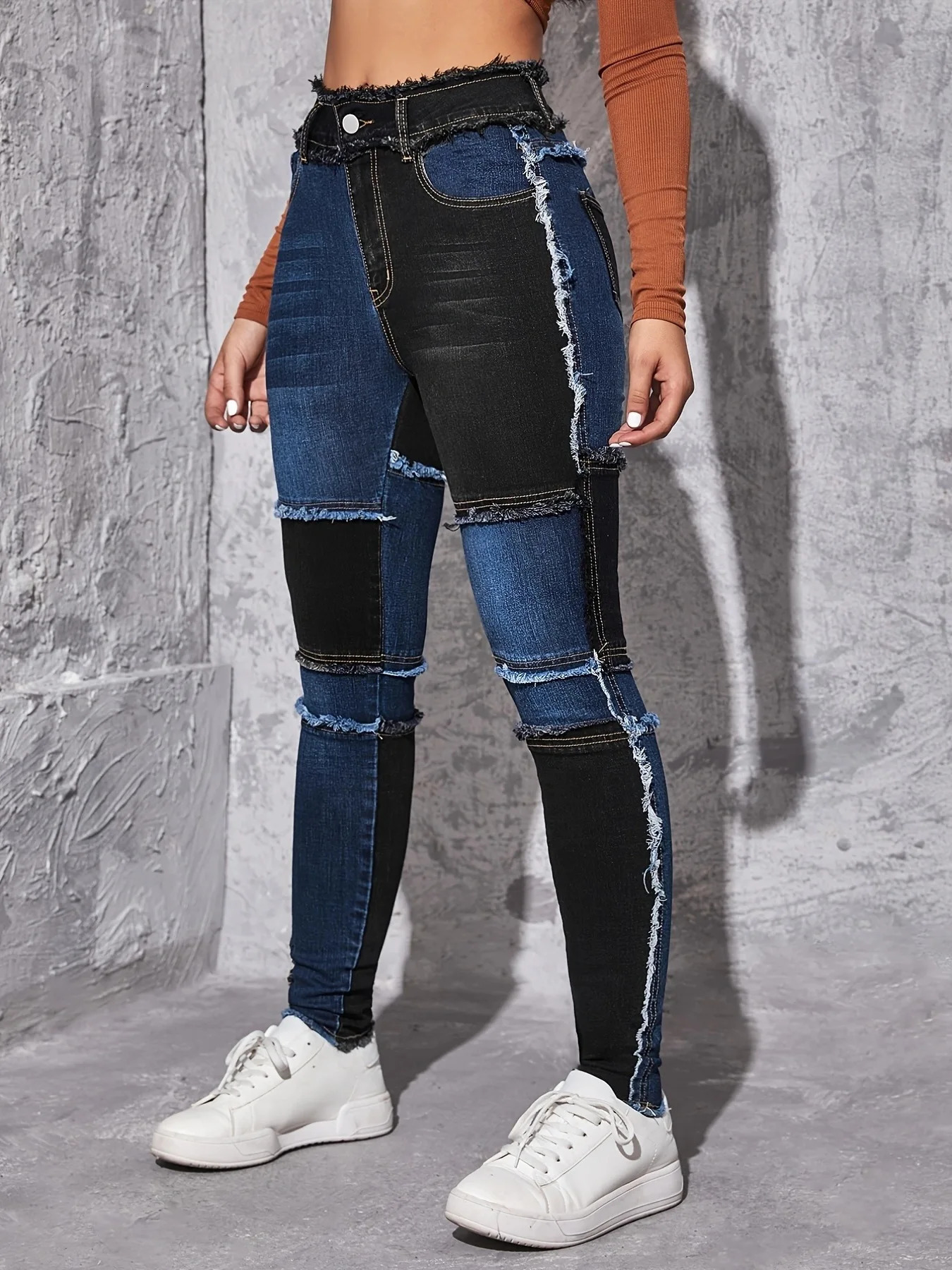 Womens Blue and Black Contrast Tight Jeans 250311