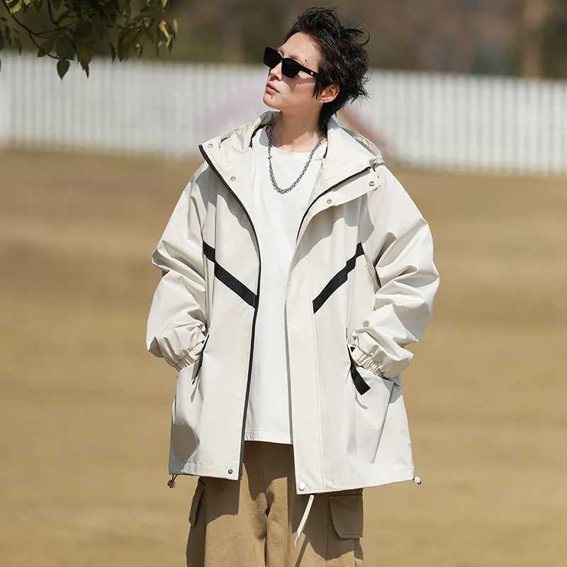 Outdoor Hooded Punching Jacket Waterproof Mens Women Models Spring Autumn Thin Section Punching Jacket Windproof SoftT250311