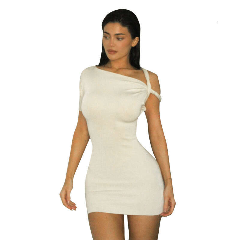 Y24DS059 European and American Women's Summer Kylie Same Style One Shoulder Sexy Bag Hip Asymmetric Dress for Women 2025 Versatile New Trendy Clo