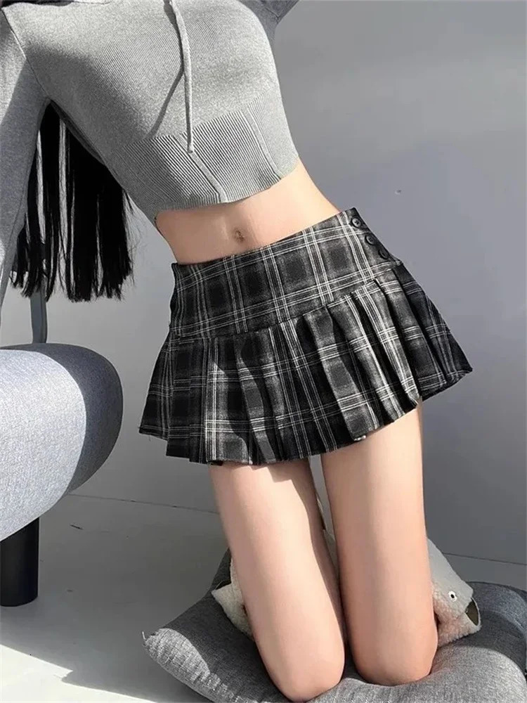 Summer Womens College Style Aline Pleated Skirt Young Girl Vintage Fashion Female High Waist Shorts Skirts 250311