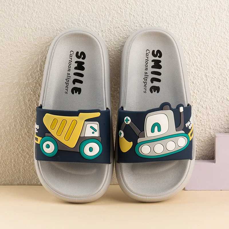 New Child Summer Shoes Boy Girl Sandals Cute Cartoon Slippers Parent-child Indoor Shower Non-slip Kid sand beach Sandal SlippersT250311