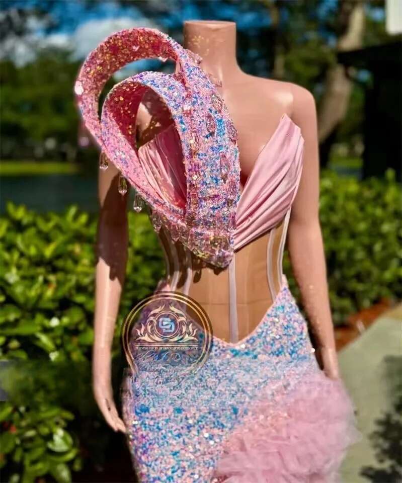 Pink O Neck Long Prom Dress For Black Girls Sequined Slit Birthday Party Dresses Ruffles Evening Gowns Beaded Crystal Customized