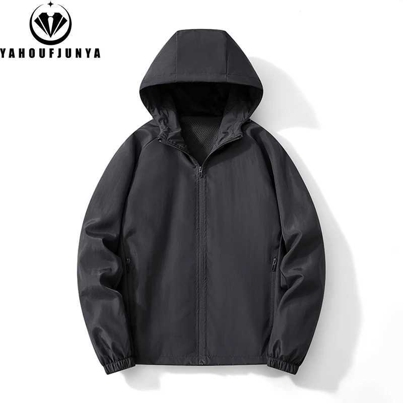 Hots 2025 Men Spring Outdoor Windbreak Hooded Jacket Men Autumn Solid Color Zipper Casual Fashion Brand Loose Jacket Coat MaleT250311