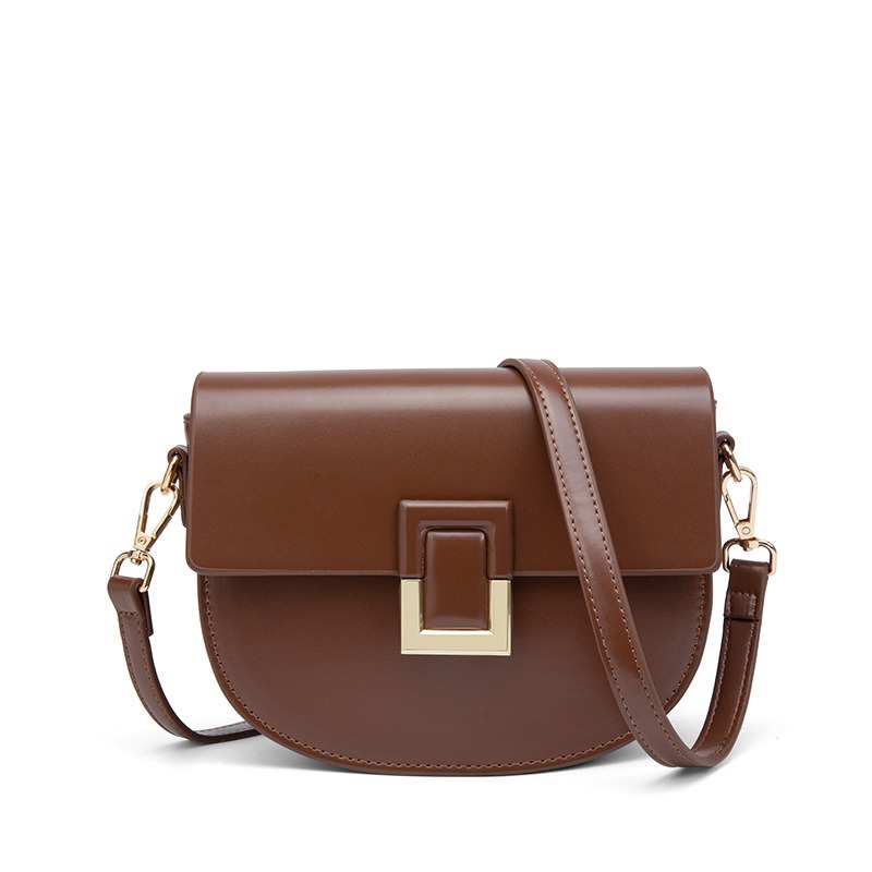 Elegant Women's Saddle-Style Messenger Bag Chic Shoulder Carryall for Everyday Use