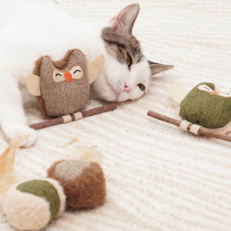 Owl Bite-Resistant Catnip Feathered Teething Toy - Perfect for Dental Health of Your Cat