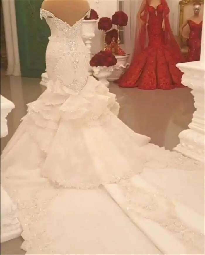 with Beads and Mermaid, Wedding Dresses, Lace Appliques 2021, Off Shoulder, Sweep Train, Arabic Dress