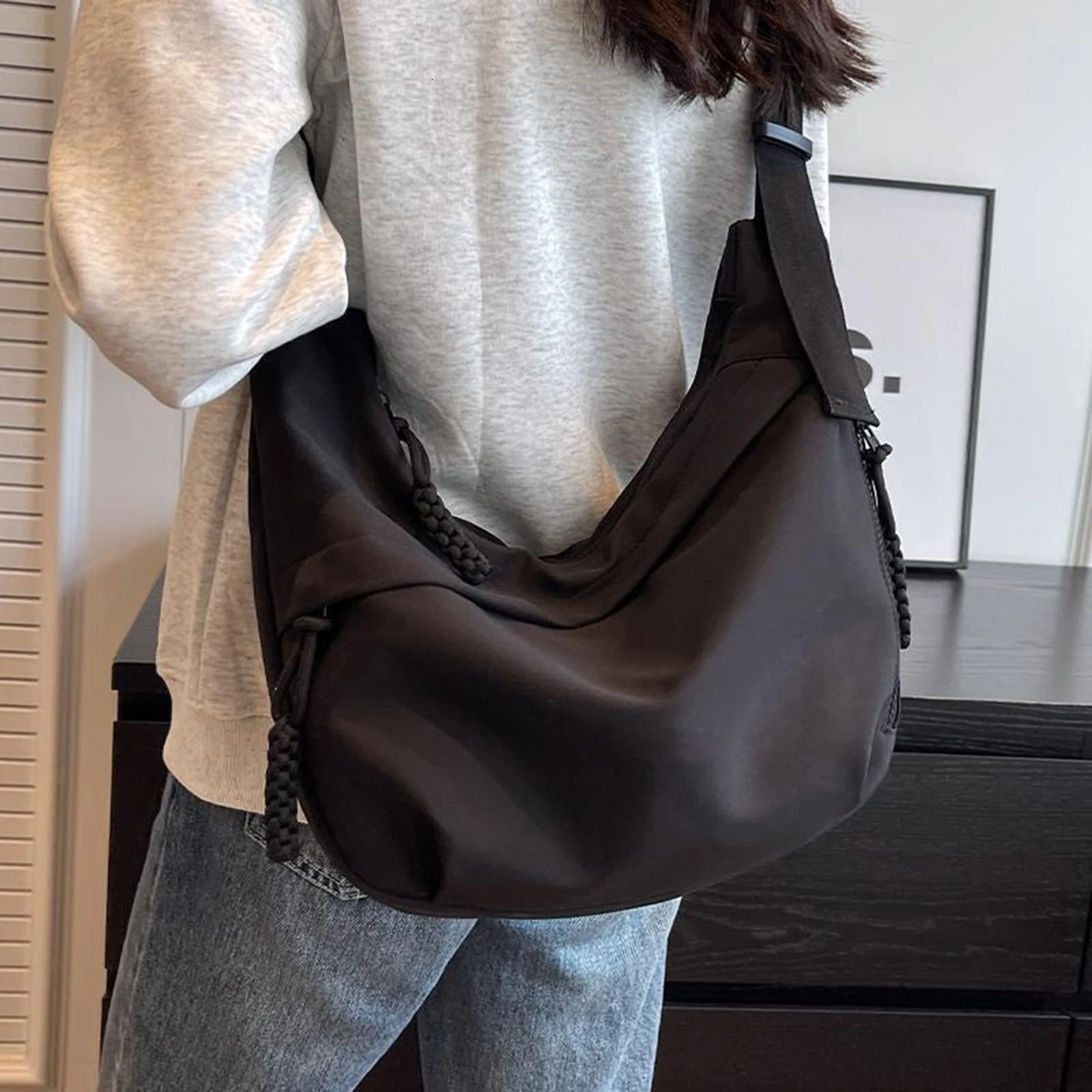 Trendy Street Style Shoulder Bag Simplism Tote Large Capacity Fashion Commuting Crossbody Stylish Canvas Bags 250304