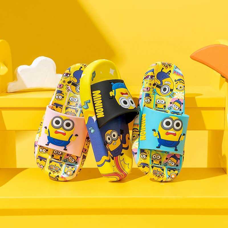 Minions children Shoes Anti-slip Wear Lightly Wear Kids Slippers Summer Outdoor Walk Tour Shoes Boys Girls Sandals PVC slippersT250311