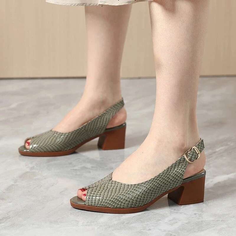 High Heel Elegant Comfort Fish Mouth Heel Plus Size Women Fashion Sandal High Heels Patent Leather Shoes Pumps