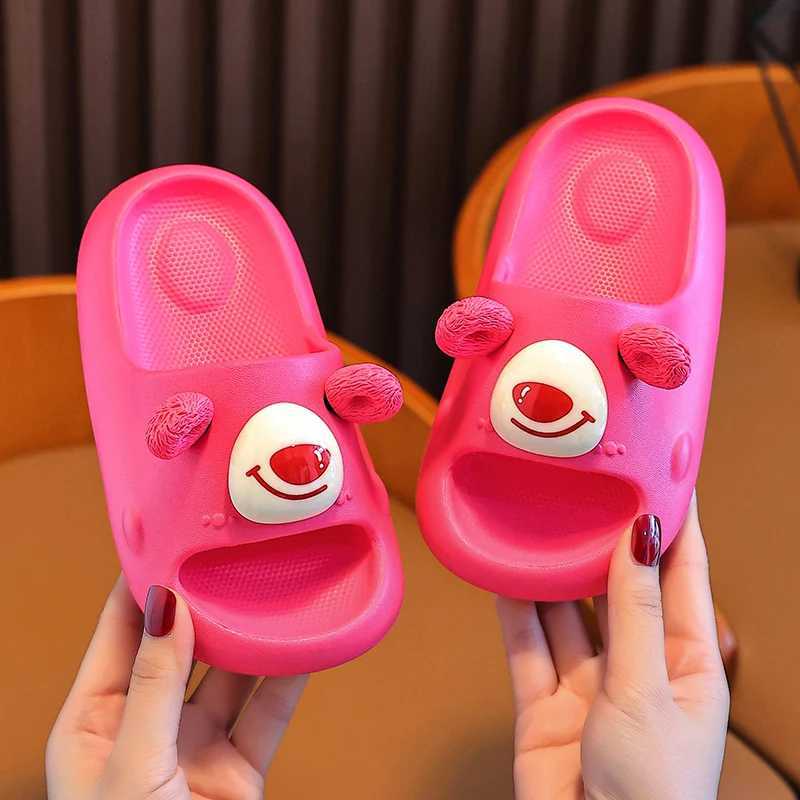 New Summer Aged 4-11 Children Slippers Cute Bear Comfort Sandals For Girls And Boys Non-slip Seabeach Flip Flops Home Kids ShoesT250311