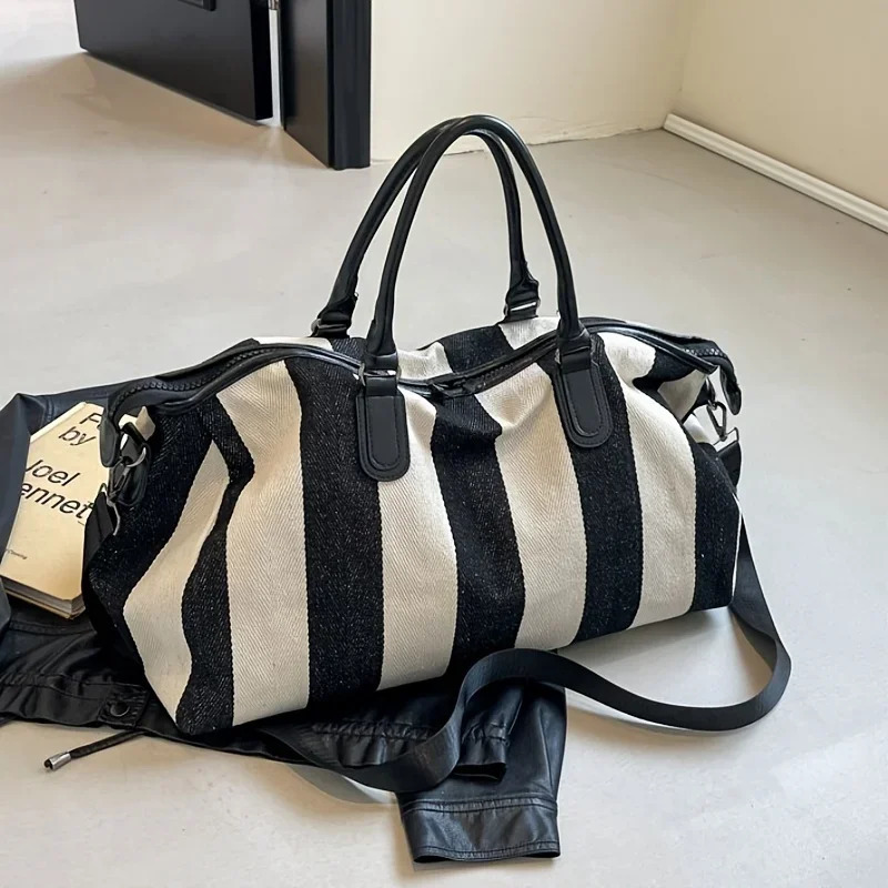 1pcs Stylish Striped Large Capacity Travel Bag Vintage Inspired Oxford Shoulder and Crossbody for Women Zipper Closure 250311