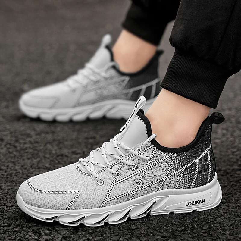 2025 New Model Men's Plus-Size Casual Mesh Sports Four Seasons Soft-Sole Non-Slip Outdoor Running Shoes Fashion Breathable Light Sneakers