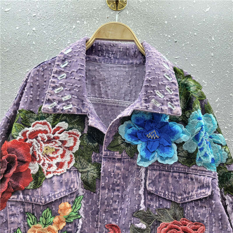 Wind 2024 Spring New Design Sense Heavy Industry Three Dimensional Flower Hairy Short Casual Cowboy Jacket Women's Trendy