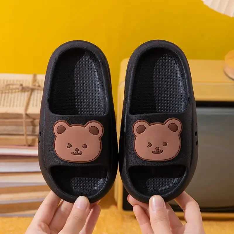 Summer Cute Bear Kid Slippers Indoor Non-Slip Soft Bot Sandals Comfort Baby Hole Shoes Boys Girls Home Slippers Bathroom SlipperT250311