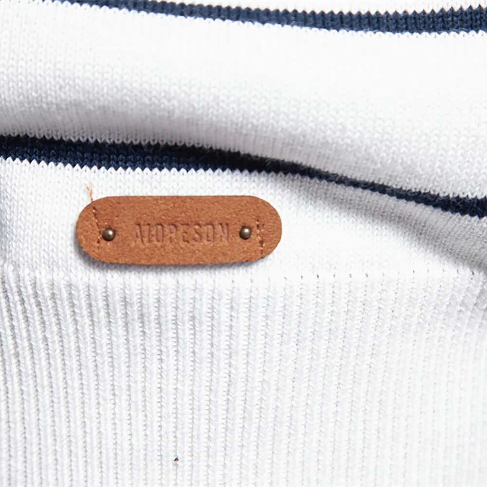 New O-Neck Cotton Pullover Men's Sweater Striped Casual Autumn And Winter High Quality Knitted Sweaters For Men