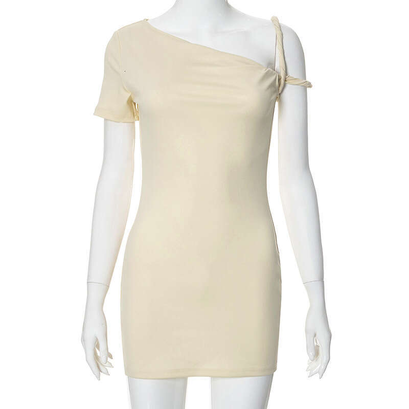 Y24DS059 European and American Women's Summer Kylie Same Style One Shoulder Sexy Bag Hip Asymmetric Dress for Women 2025 Versatile New Trendy Clo