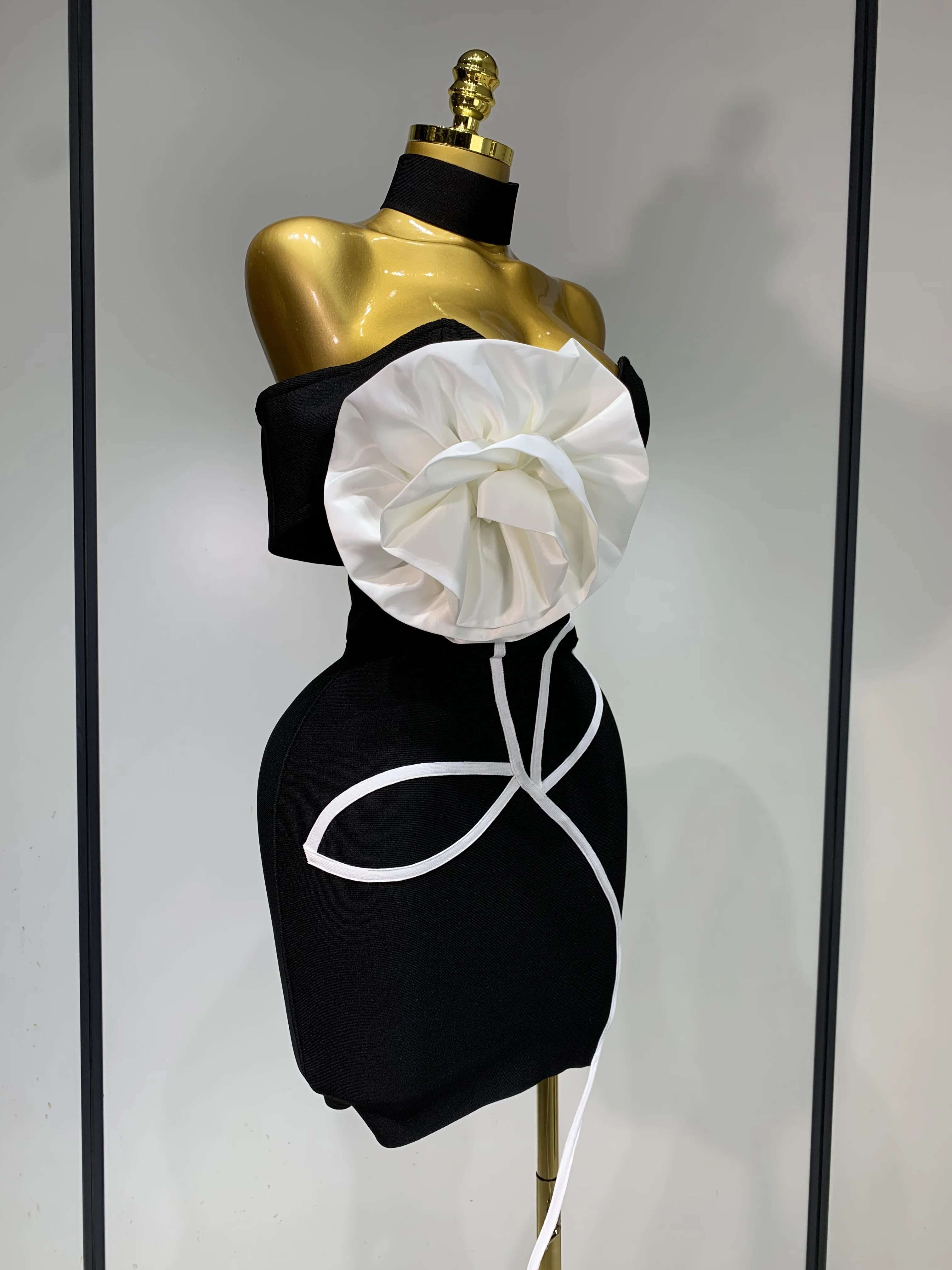 Women Sexy Off Shoulder White Wer Black Mini Bodycon Bandage Dress 2025 Celebrity Evening Club Elegant Party Gowns