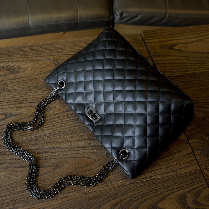 Chain High-End And Niche Women's 2024 Spring/Summer New Item, Dia Grid Bag, Large Capacity Commuting Diagonal