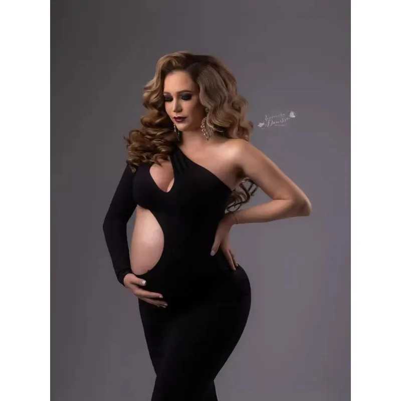 A fashionable shoulder down maternity gown with long sleeves and hollow design specially designed for parties worn every day in photos X250224