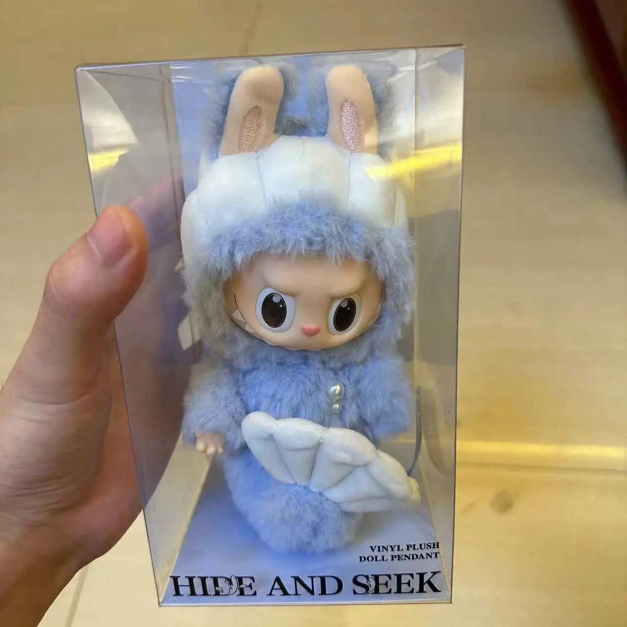 Labubu KeychainLabubu Monster Series KeychainModern home decoration keychain collection keychain (Merlion)C250310