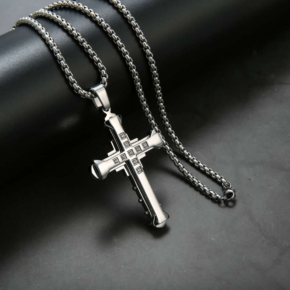Hot selg hip-hop Dark Knight men's dia studded cross stainless steel pendant necklace