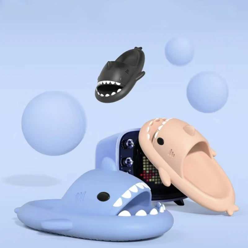 Pallene 2024 New Kids Shark Slippers Fashion Children Cartoon Slippers Girls Boys Home Non-slip Soft Sandal Outdoor Beach SlidesT250311