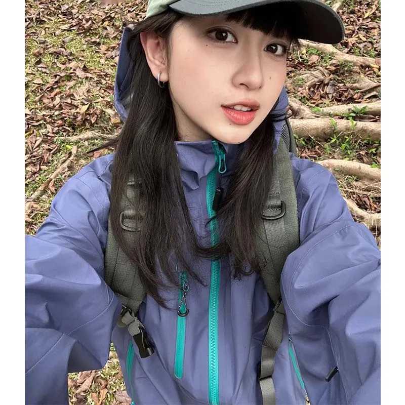 Womens Waterproof Windproof Mountaineering Jacket Lightweight Hard Shell Outdoor Jacket Hiking Camping Cycling Urban FashionT250311