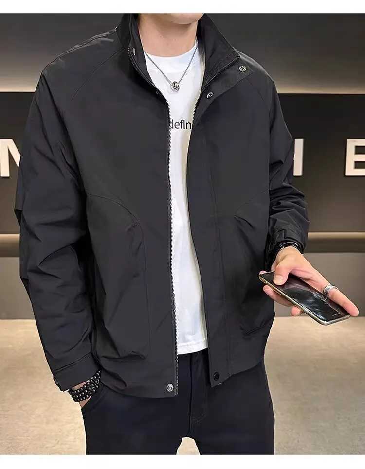 Mens Workwear Jacket Casual Simple Design Utility Coat with Multiple Pockets Lightweight Windproof Cotton Blend for OutdoorT250311