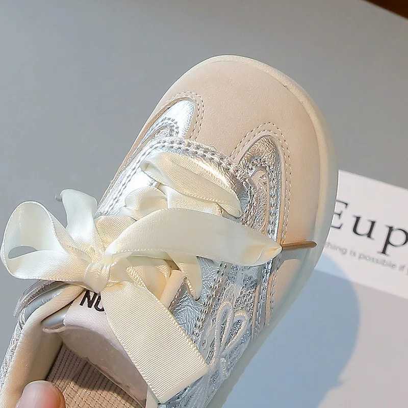 Girls Sports Shoes Embroidered Princess Sle Kids Casual Shoes with Ribbons 2024 Brand New Children Running Shoes Sweet ElegantXJ250311