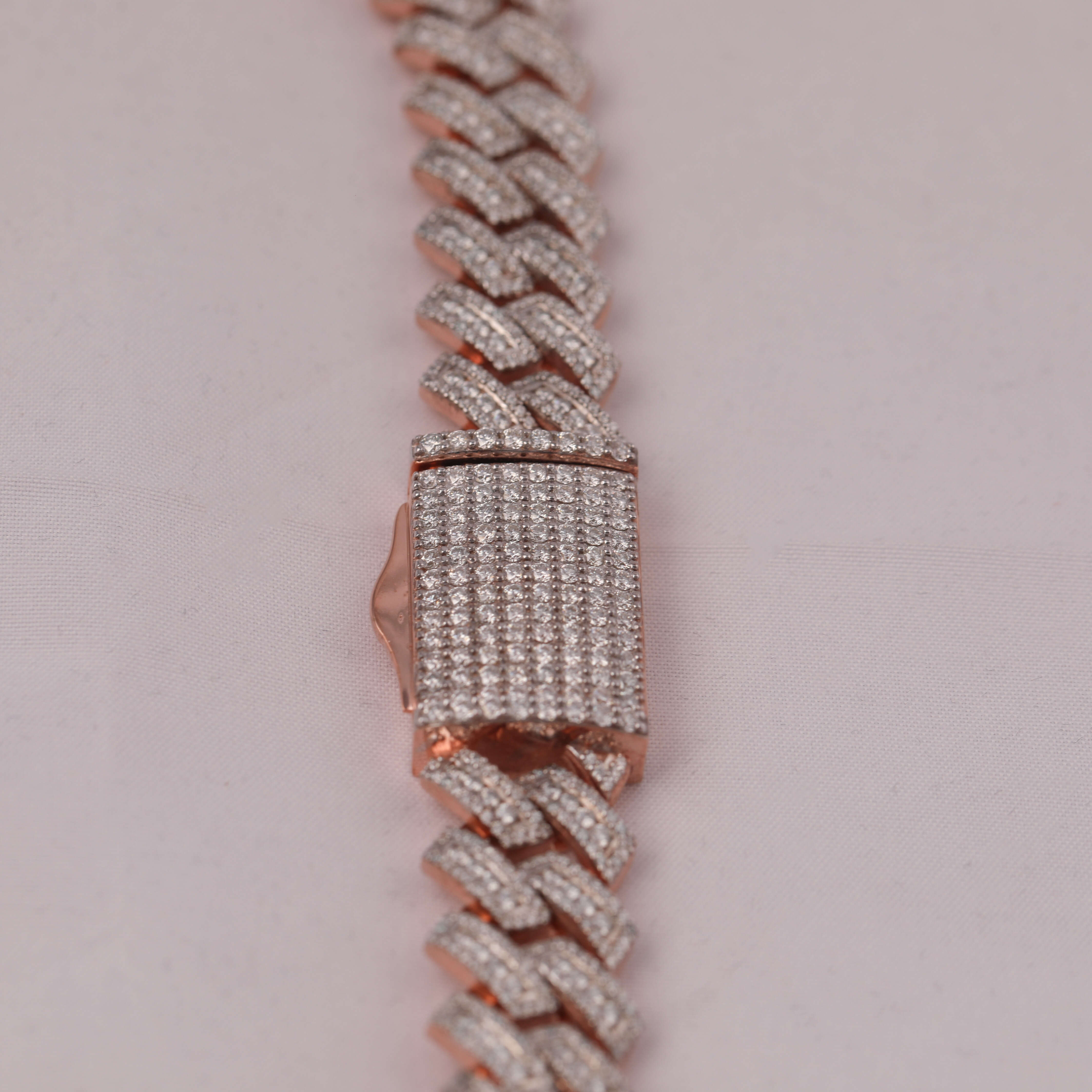 16MM 18INCH Hip Hop Moissanite Pave Setting Cuban TRENDY CUBAN CHAIN Sterg Sier Chain With Unique Box Clasp at the Back