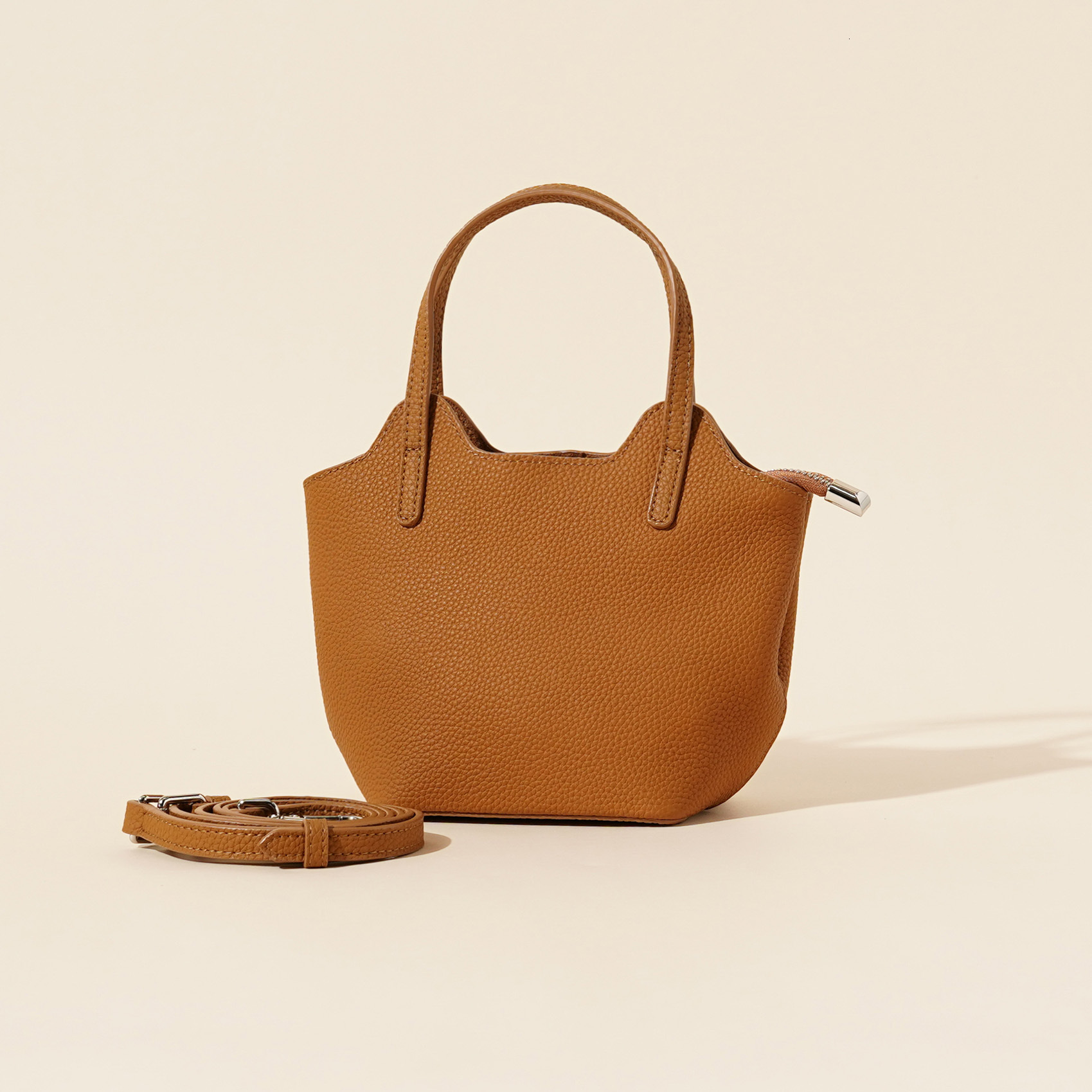 2025 Autumn And Winter New Top Layer Cowhide Classic Style Vegetable Basket Bag Women's Handbag Casual Versatile Fashion High-End Feeling