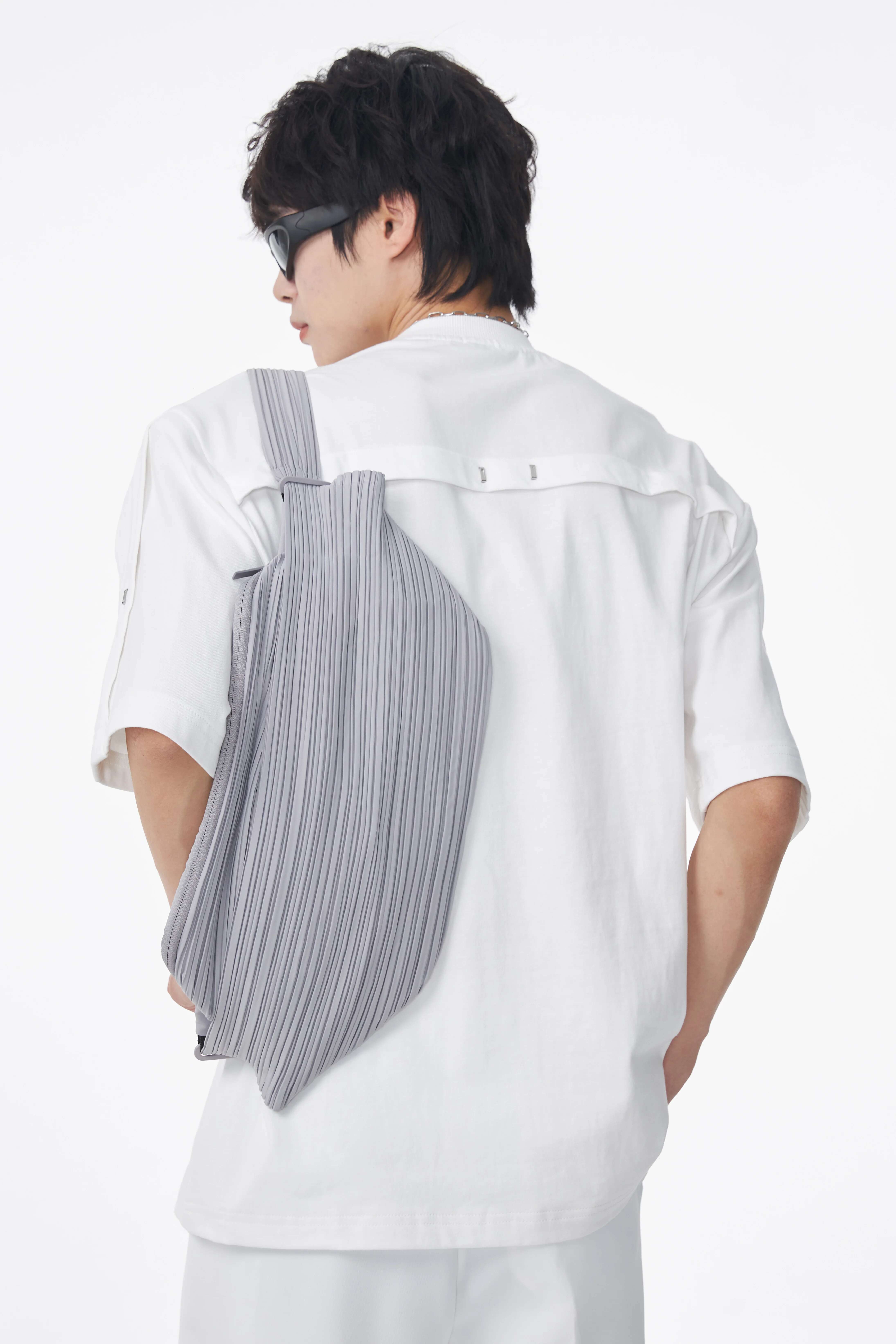 YUDX Fashionable Series House Irregular Men's Shoulder Crossbody Light Pleated Simple Dumpg Men Bag