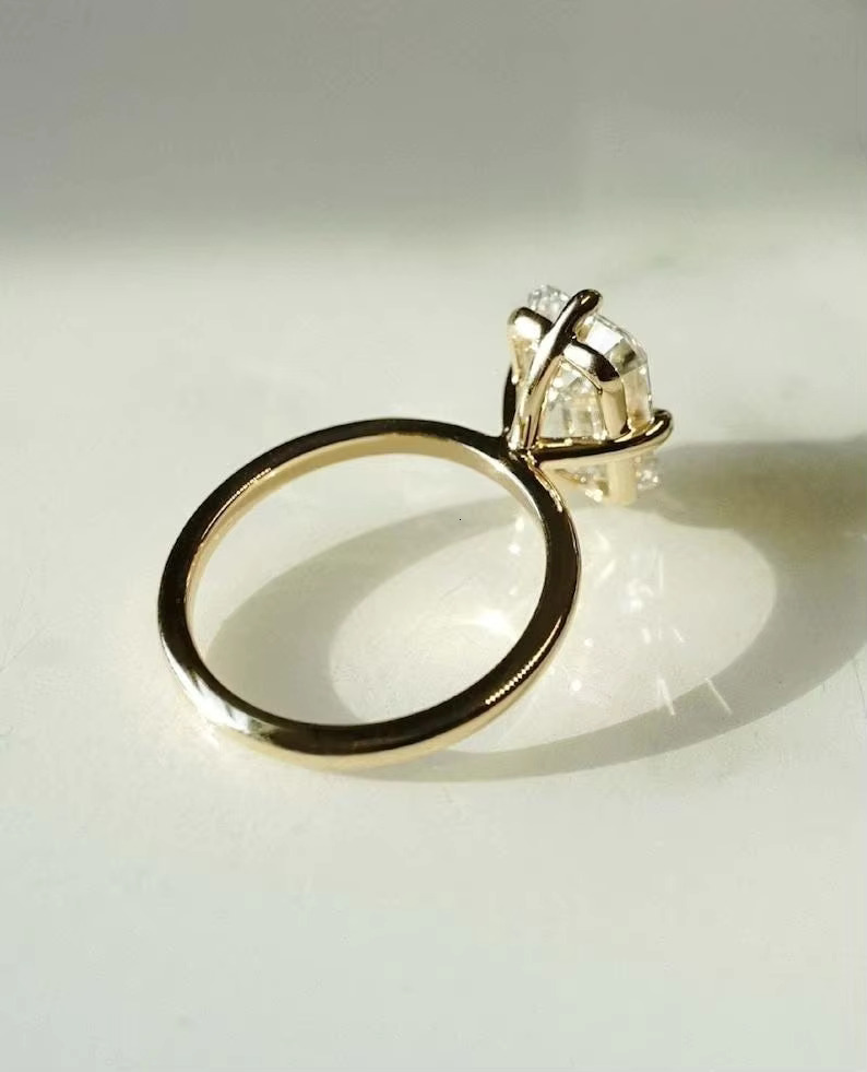Brilliant Moissanite Engagement Ring a Sparkling Alternative to Diamonds