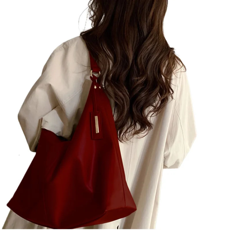 Vintage Female Large Capacity Shoulder Bags Retro Wedding Tote Bags Casual Red PU Leather Handheld Womens Handbags 250310