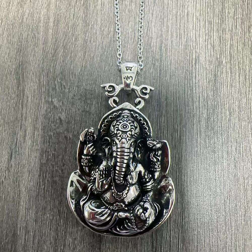Simple and fashionable Azan Youjixiang necklace, unisex domineering artistic style, niche design pendant