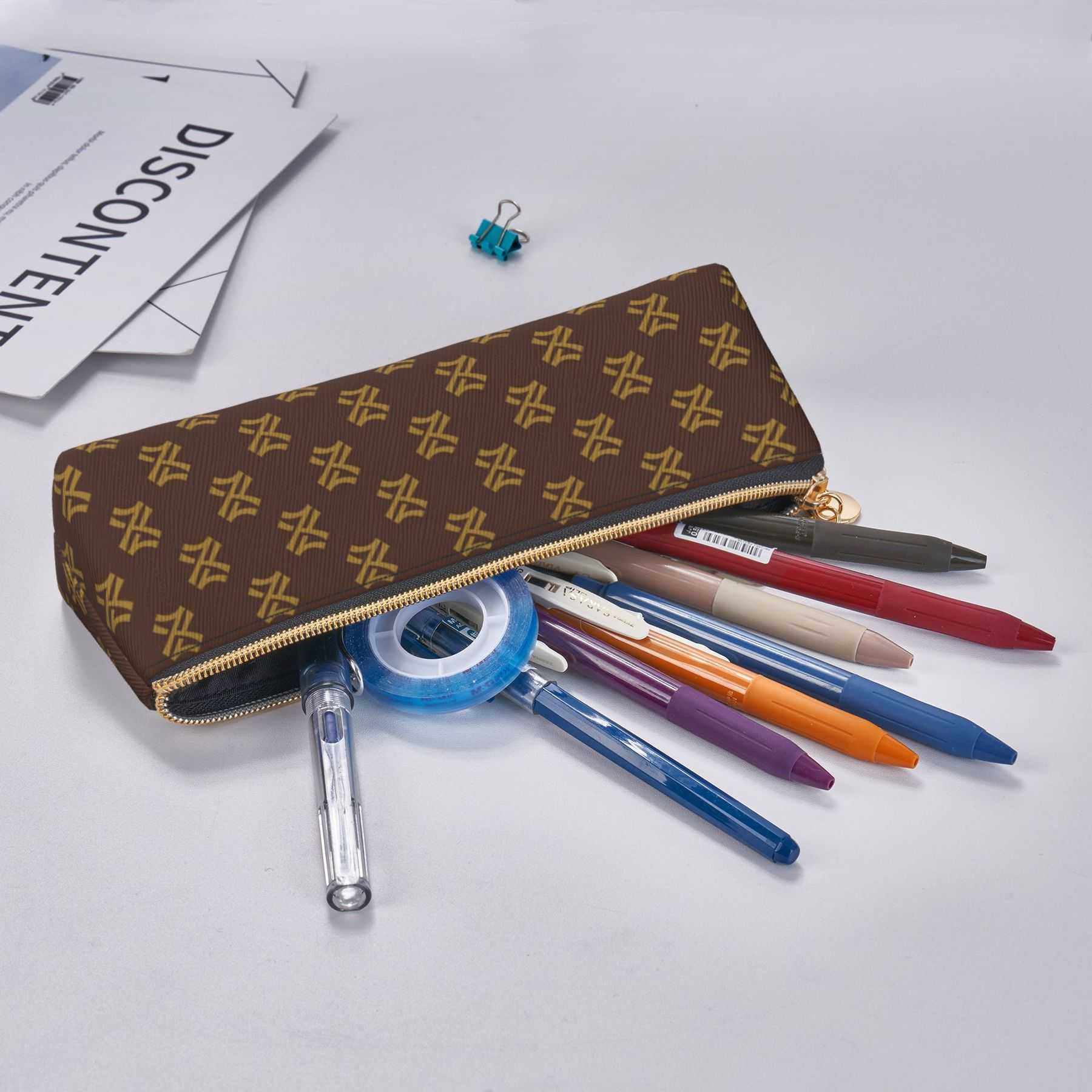 NXY Woman Clutch Makeup Bag Designers Toiletry Wash Pouch Luxury Travel Cosmetic Bags Fashion Zipper Small Purse Make Up Bag